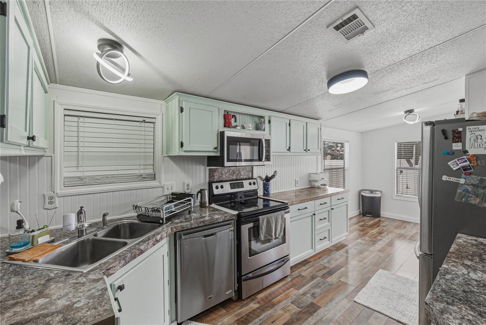 OAK HAMMOCK ESTATES - Residential