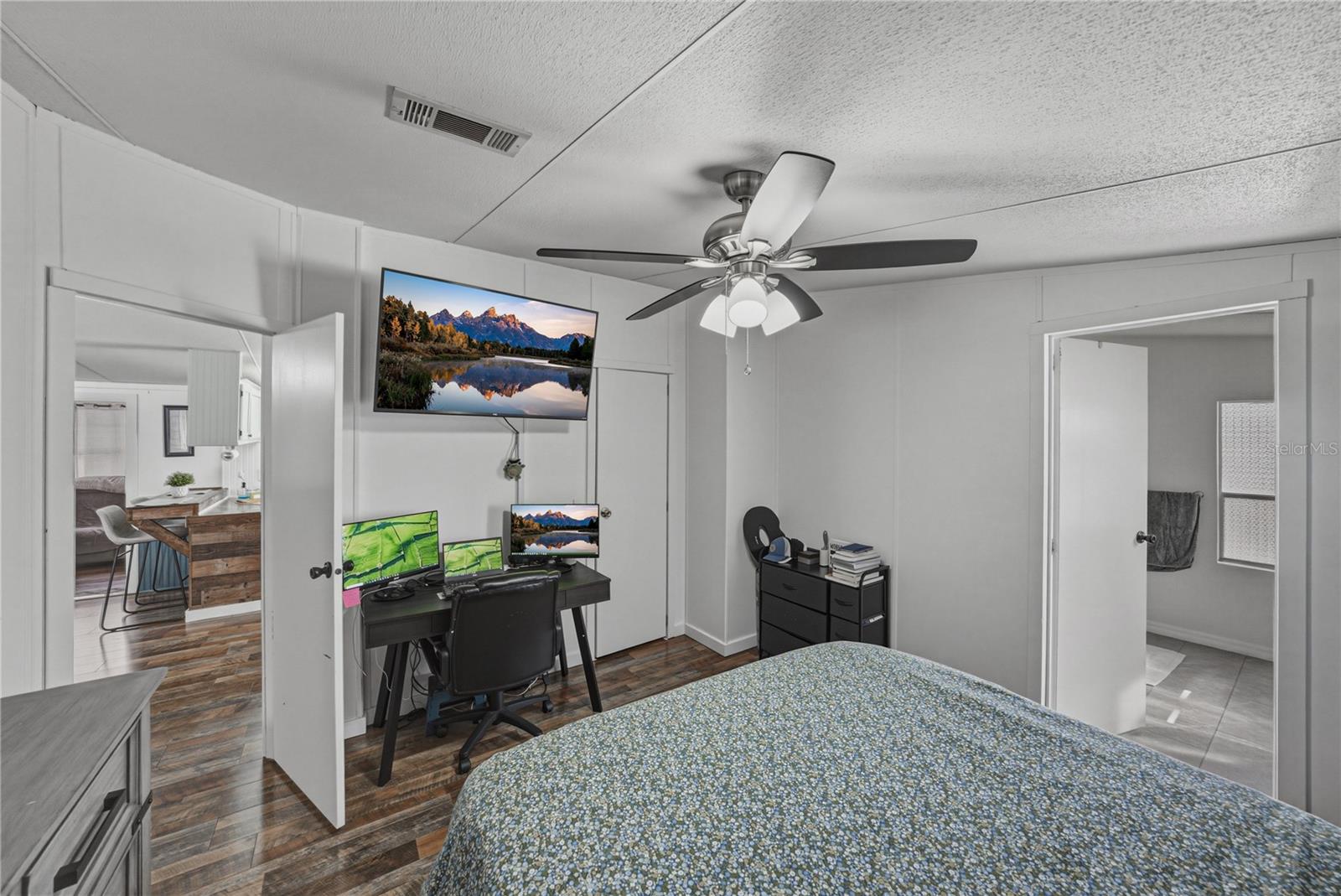 OAK HAMMOCK ESTATES - Residential