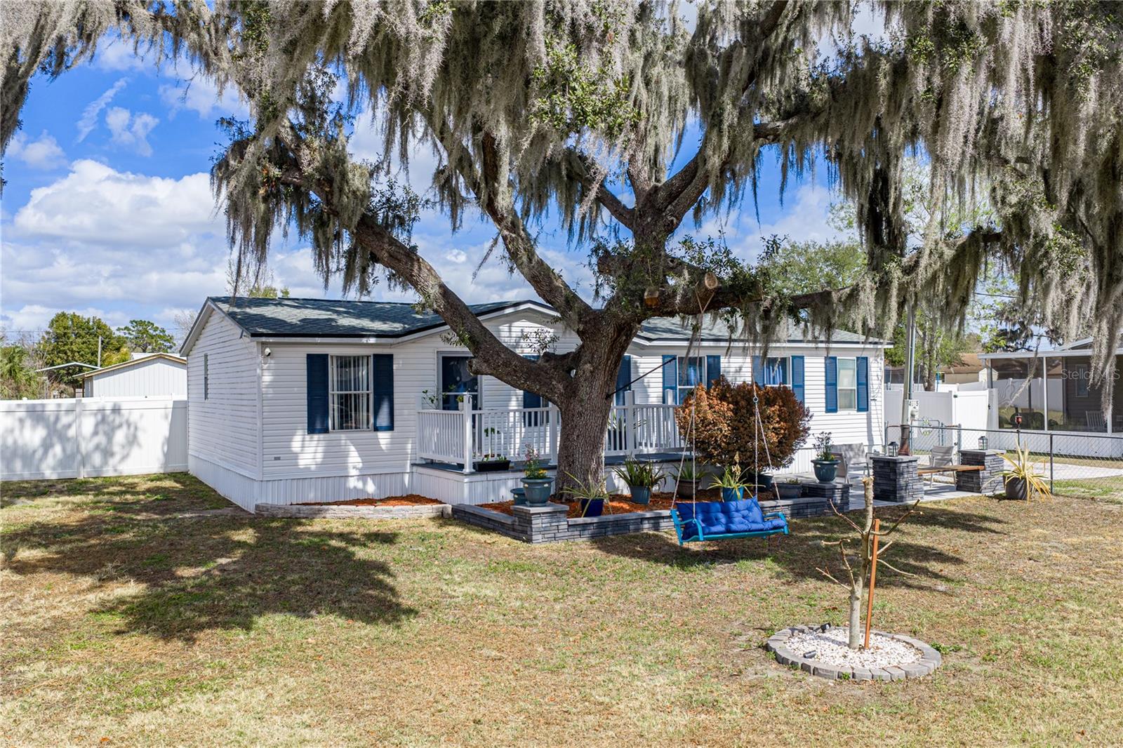 OAK HAMMOCK ESTATES - Residential