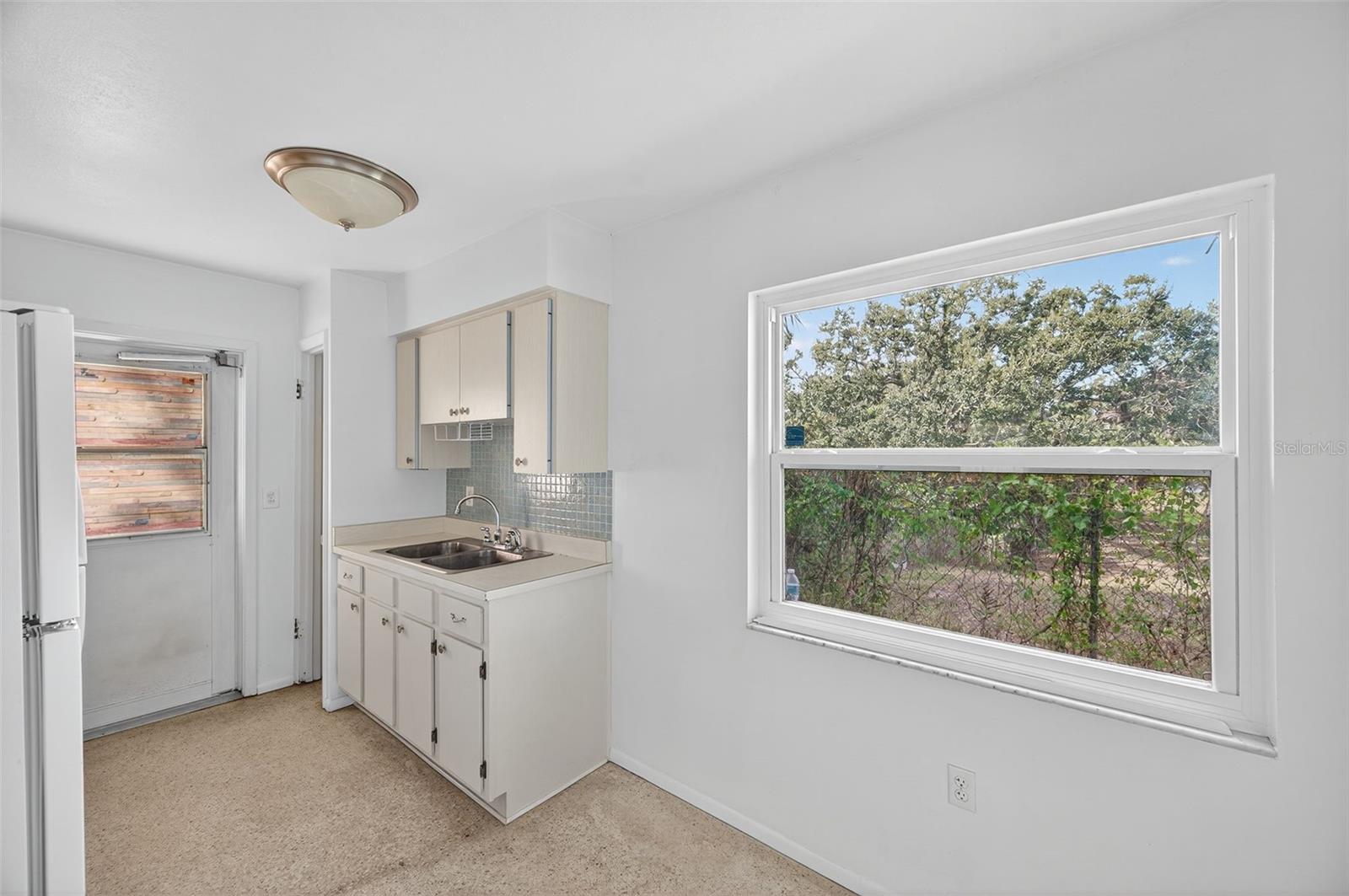 POMS PARK 3 - Residential Lease