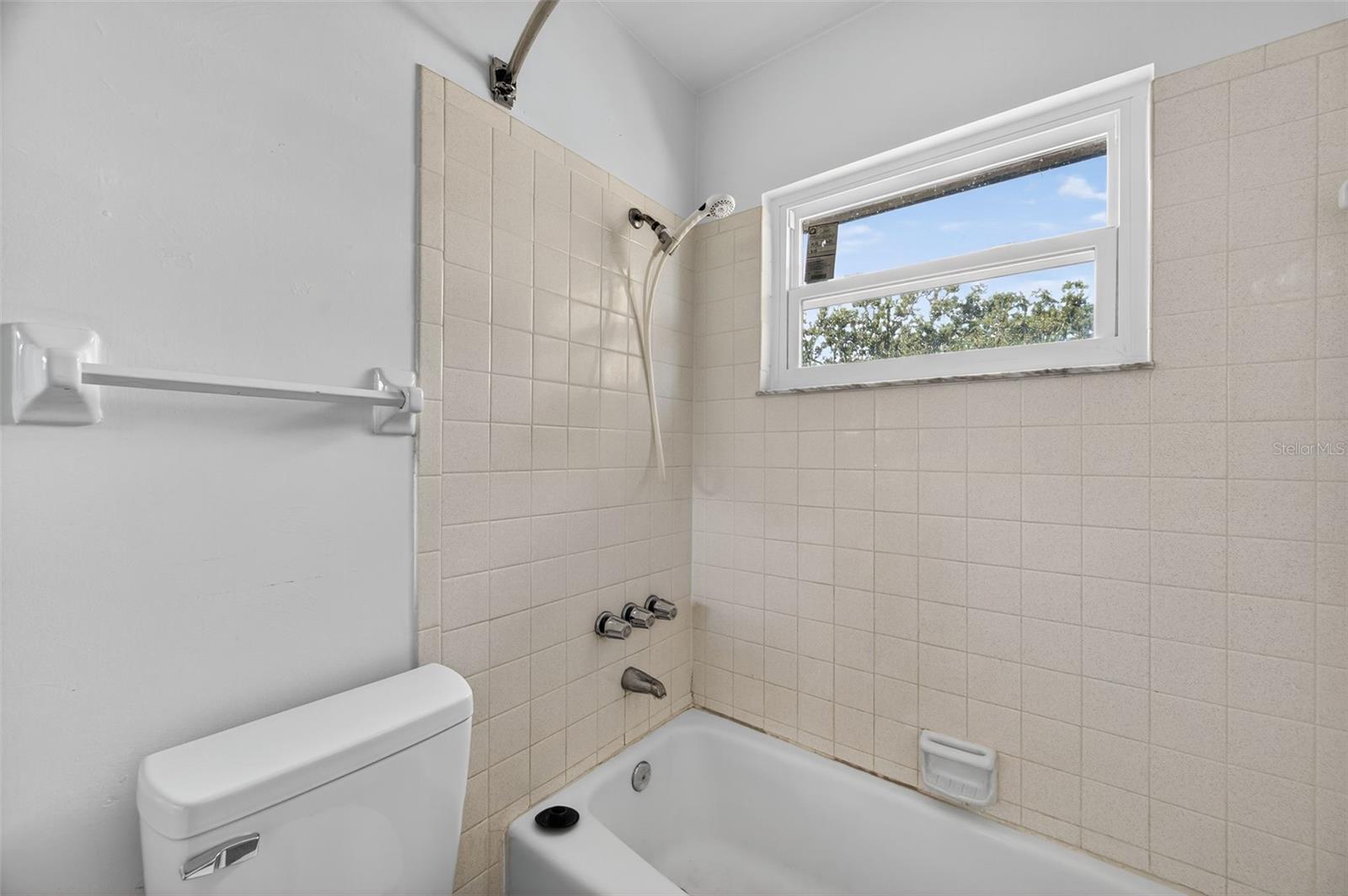 POMS PARK 3 - Residential Lease