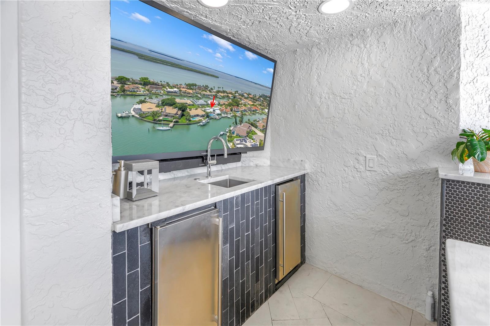 BAYWAY ISLES - Residential