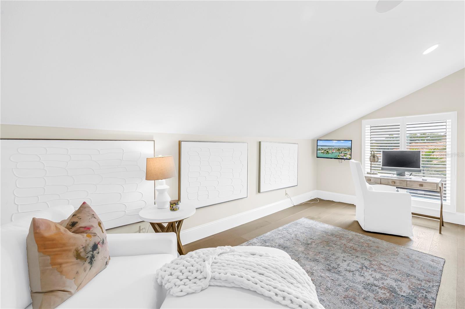 BAYWAY ISLES - Residential
