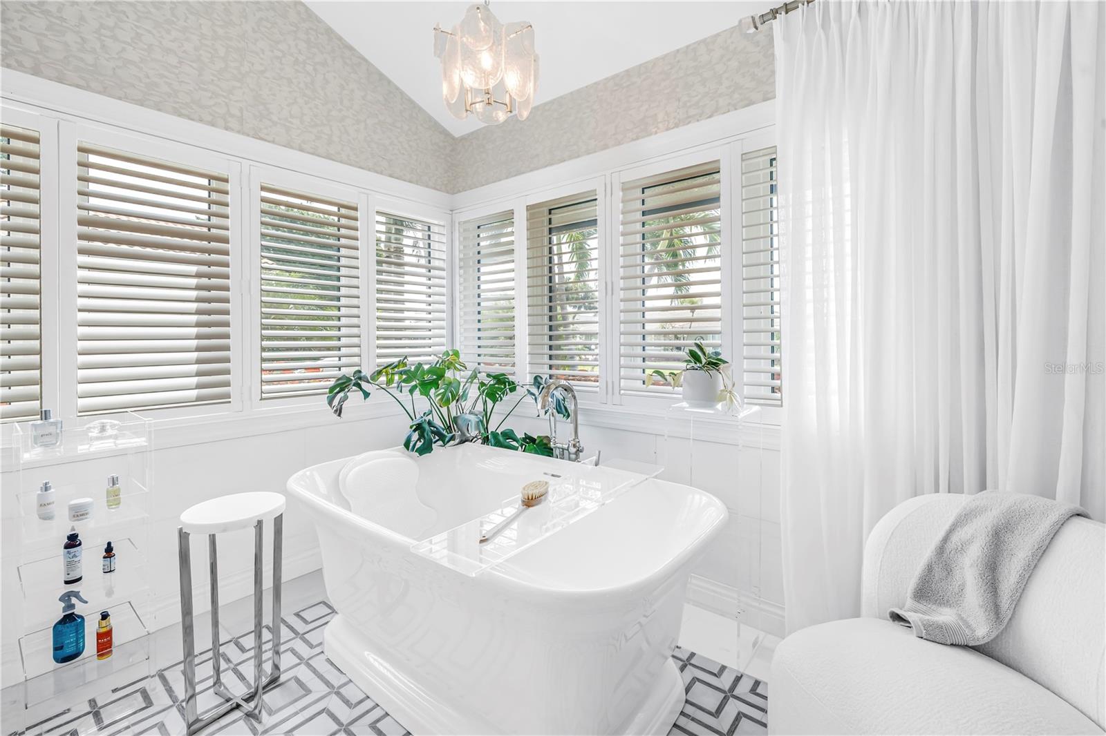 BAYWAY ISLES - Residential