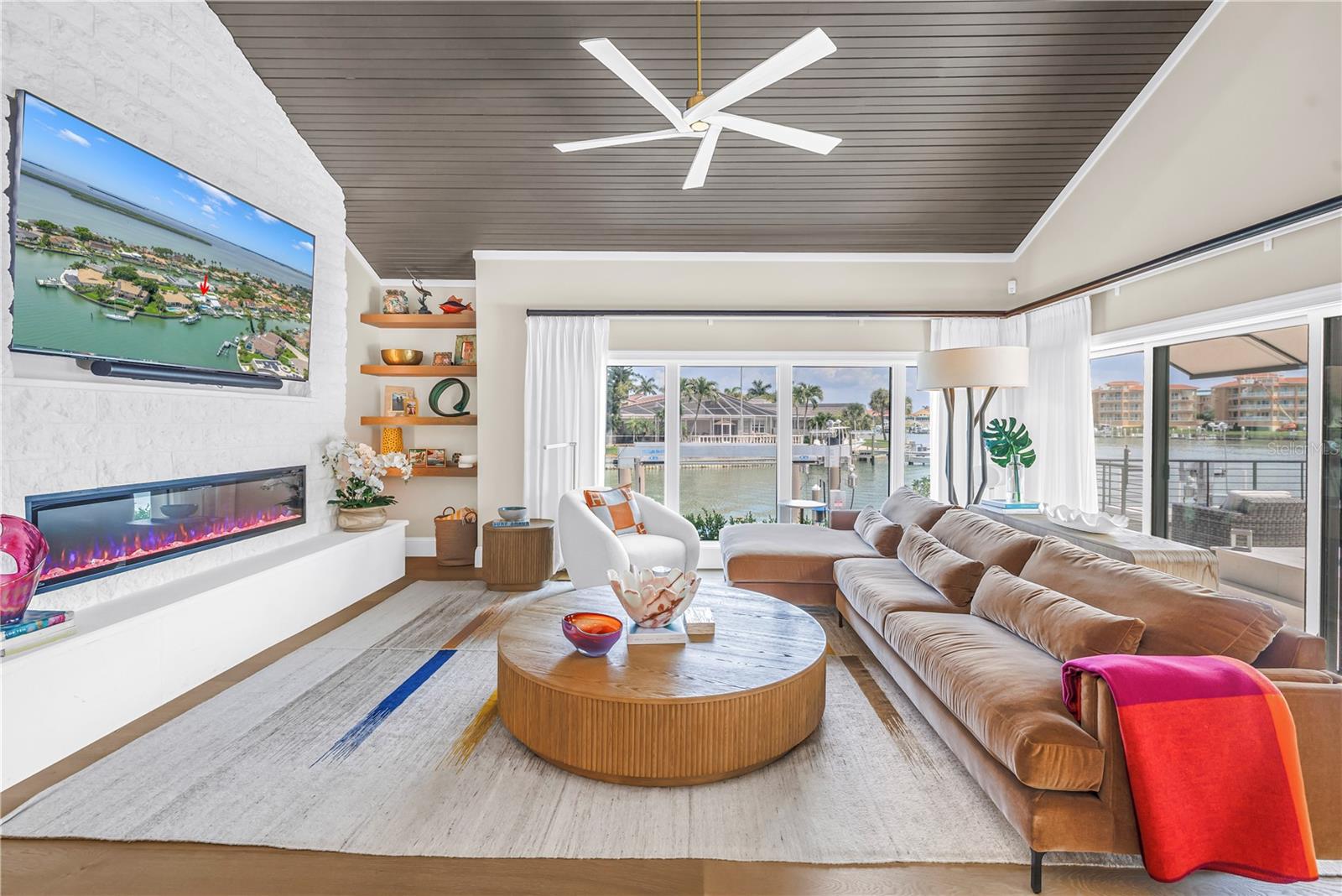 BAYWAY ISLES - Residential