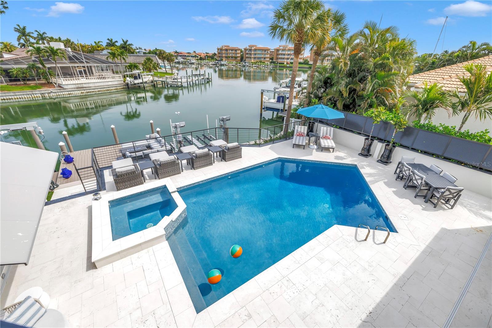 BAYWAY ISLES - Residential