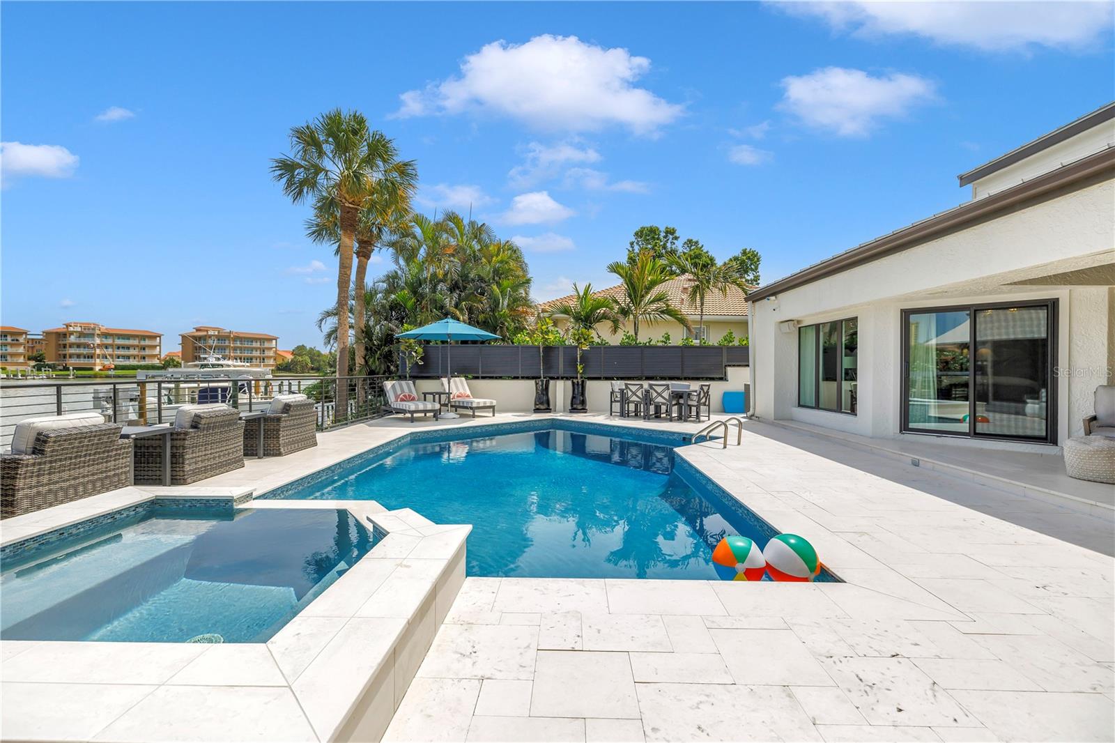 BAYWAY ISLES - Residential