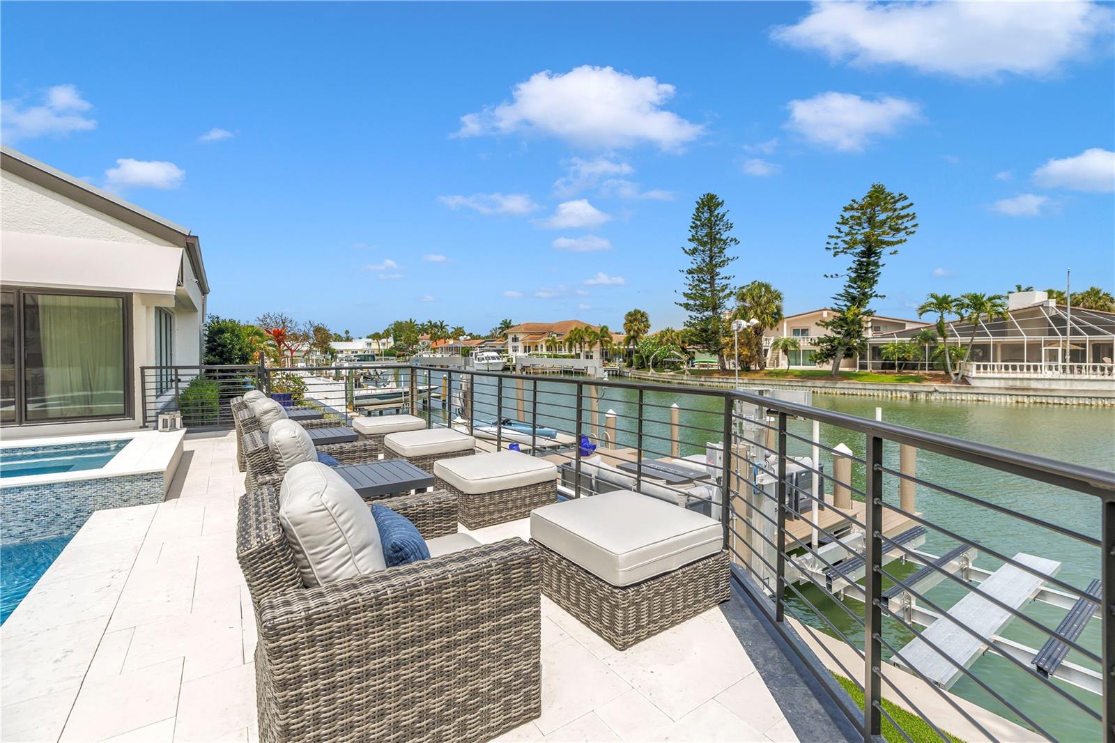 BAYWAY ISLES - Residential