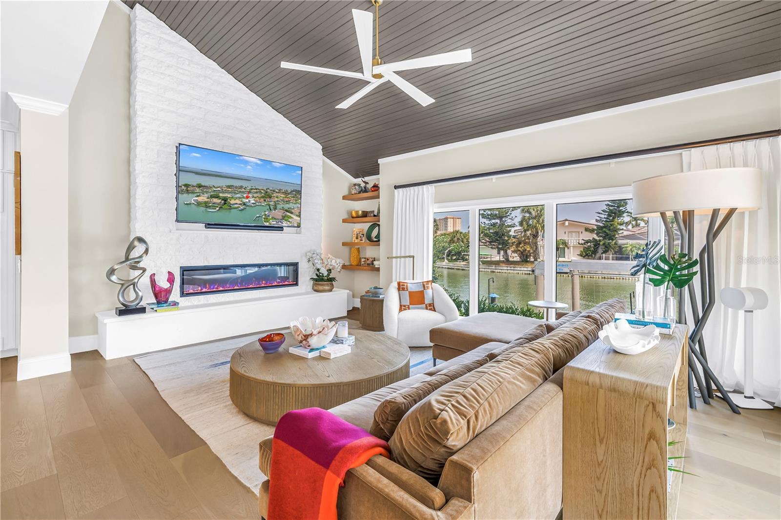 BAYWAY ISLES - Residential