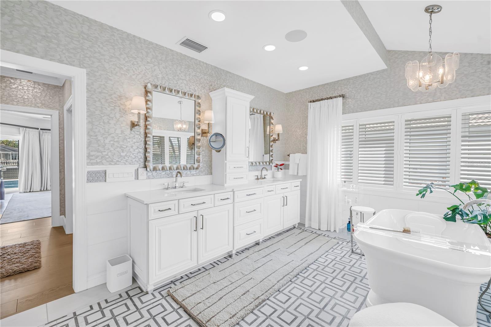 BAYWAY ISLES - Residential