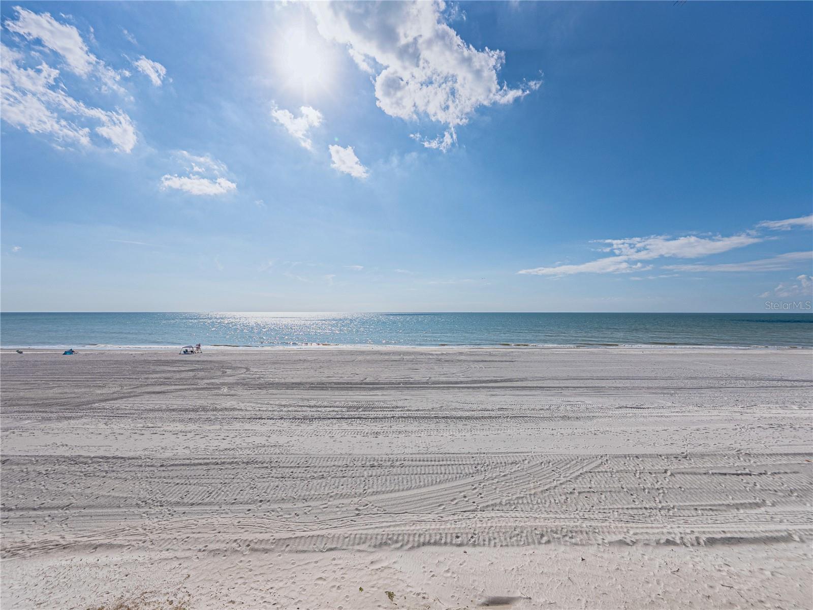 BELLA PLAYA TWNHMS - Residential