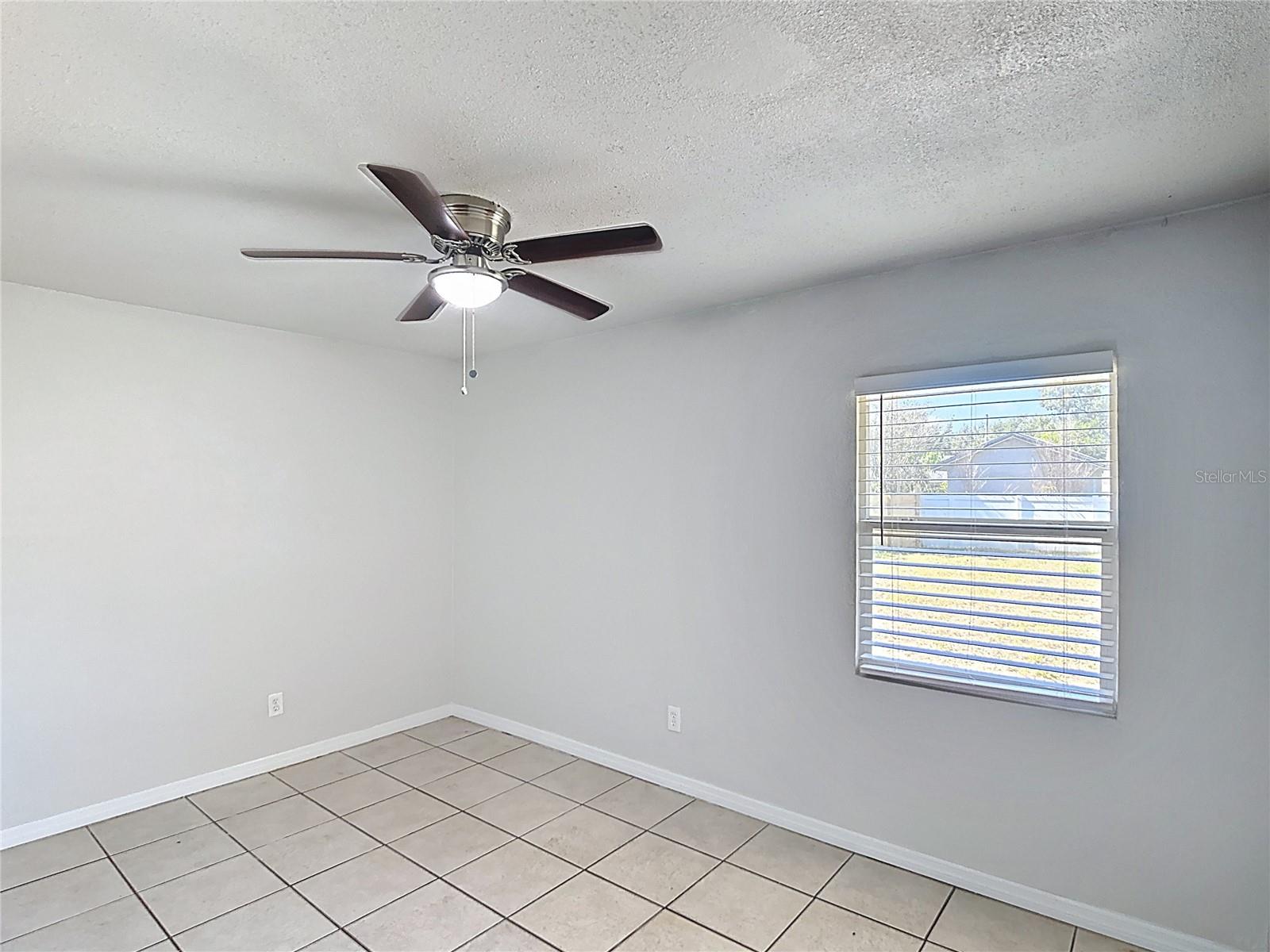 RUSKIN GROWERS SUB UNI - Residential