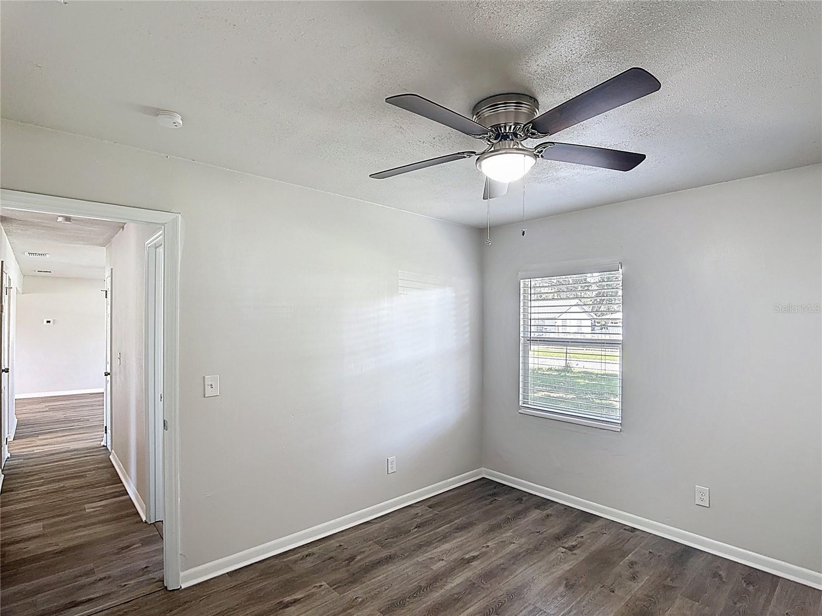 RUSKIN GROWERS SUB UNI - Residential