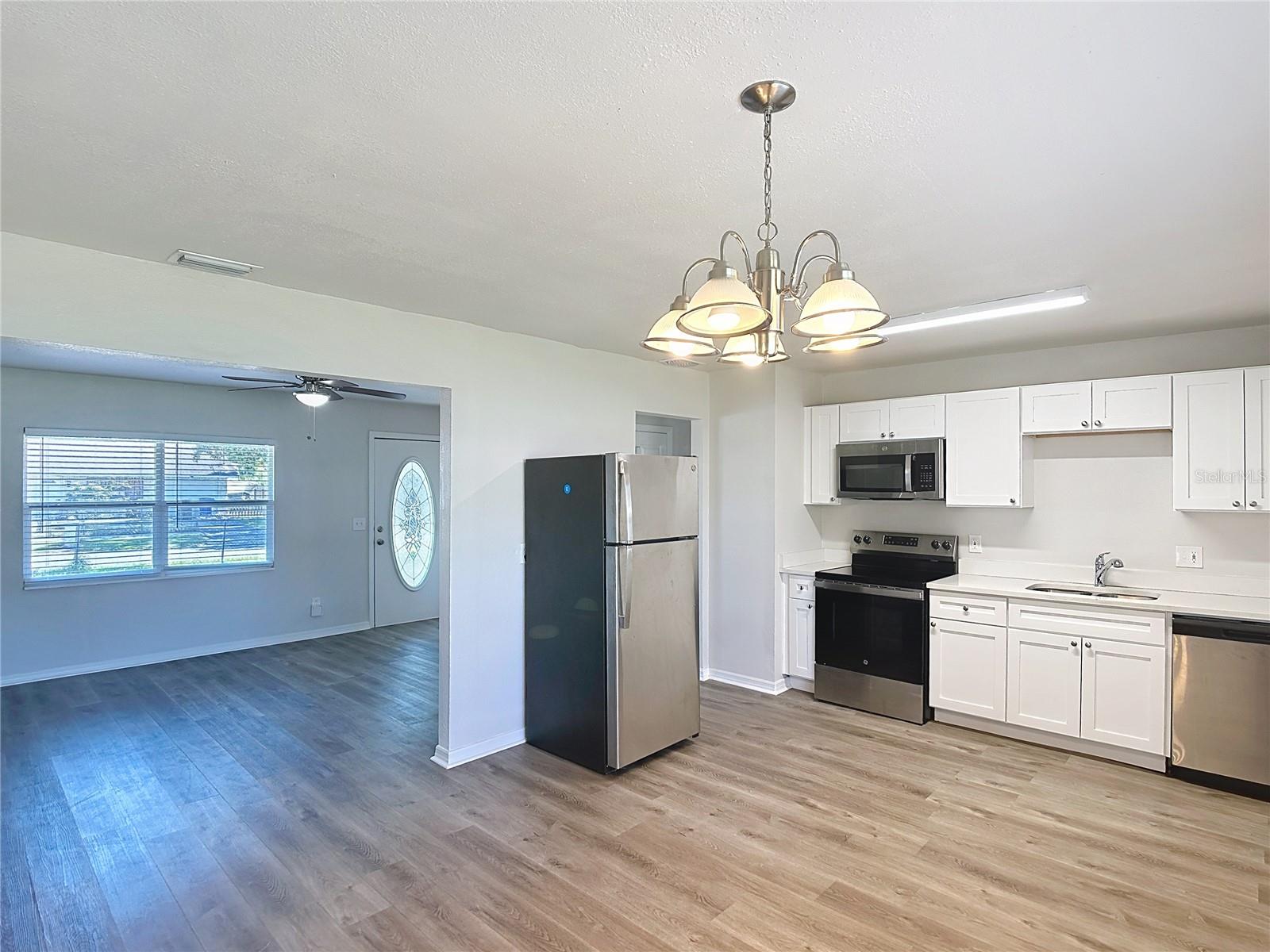 RUSKIN GROWERS SUB UNI - Residential