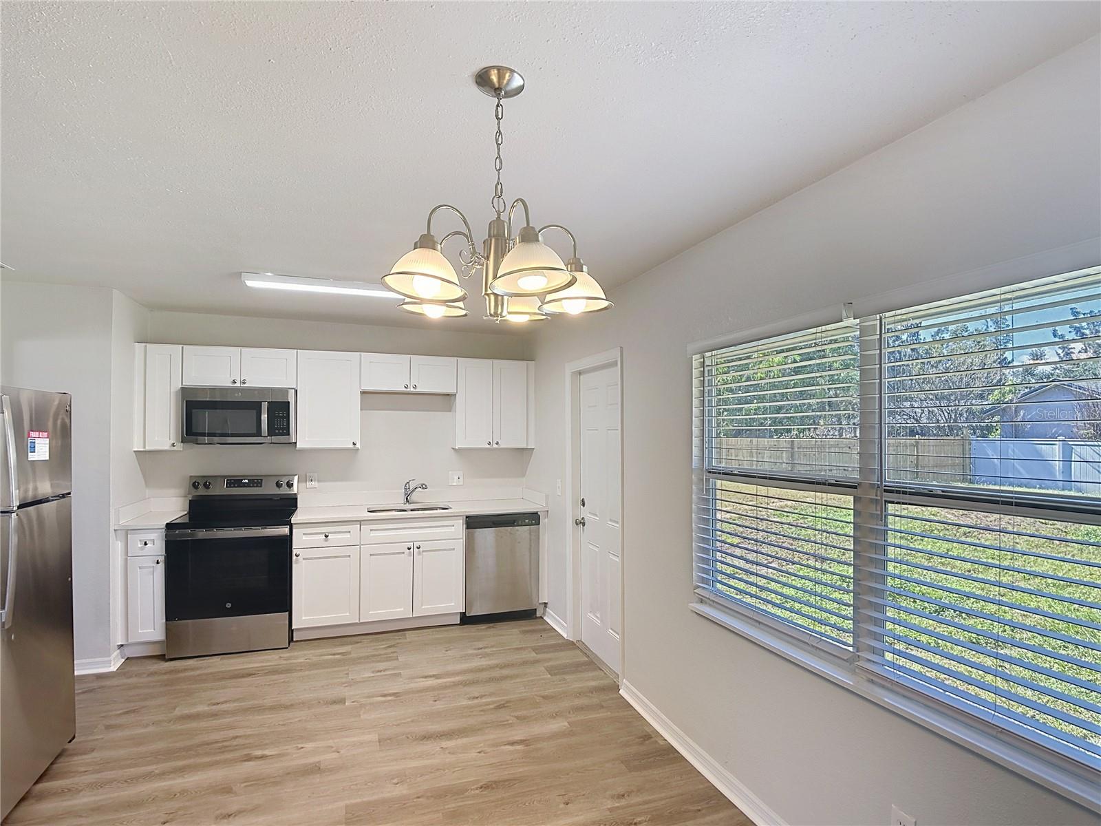 RUSKIN GROWERS SUB UNI - Residential