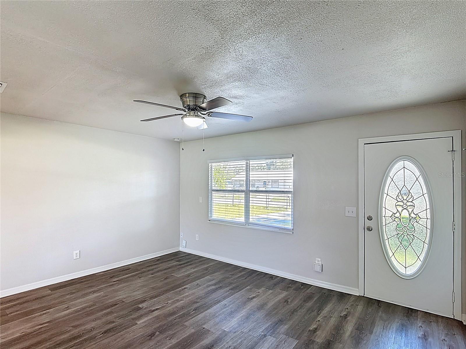 RUSKIN GROWERS SUB UNI - Residential