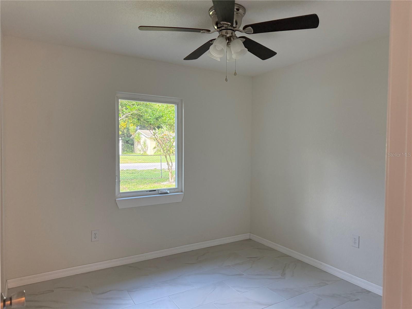 EASY ACRES - Residential