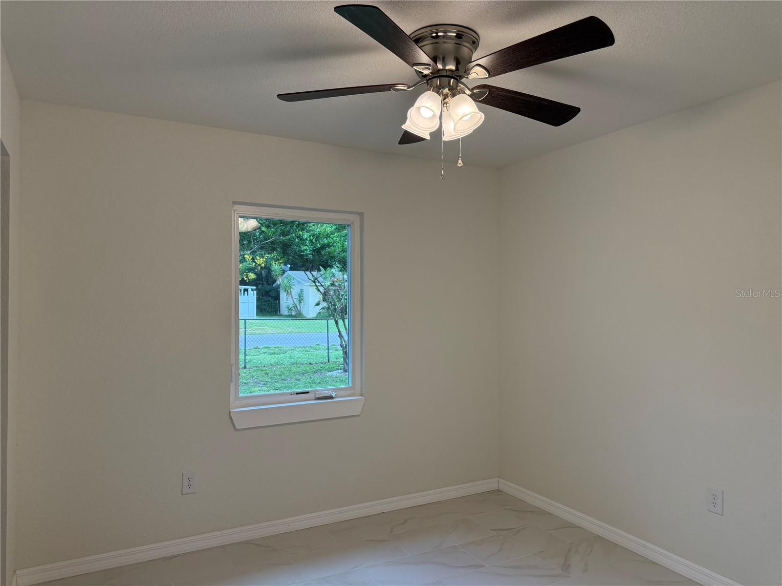 EASY ACRES - Residential