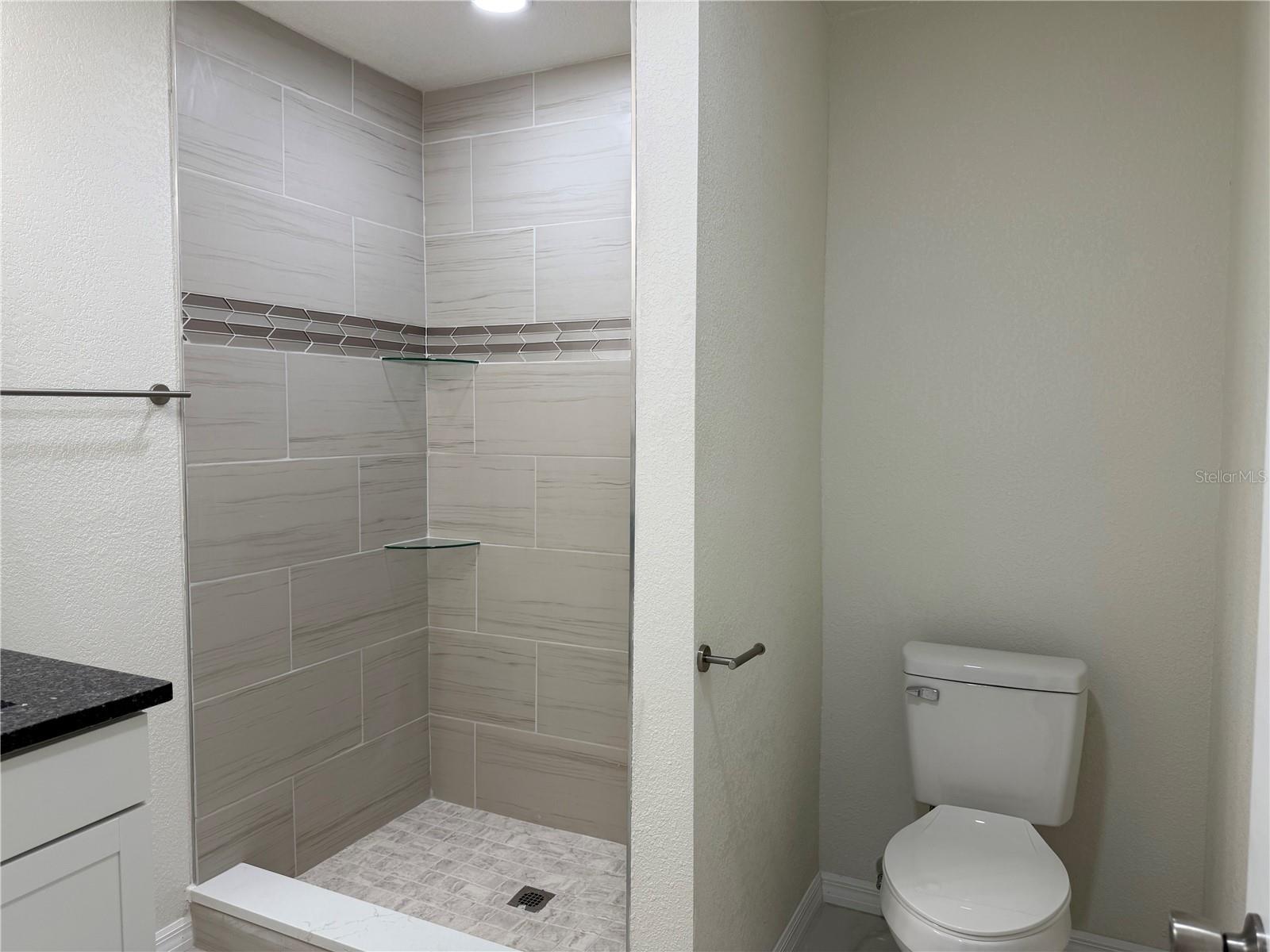 EASY ACRES - Residential