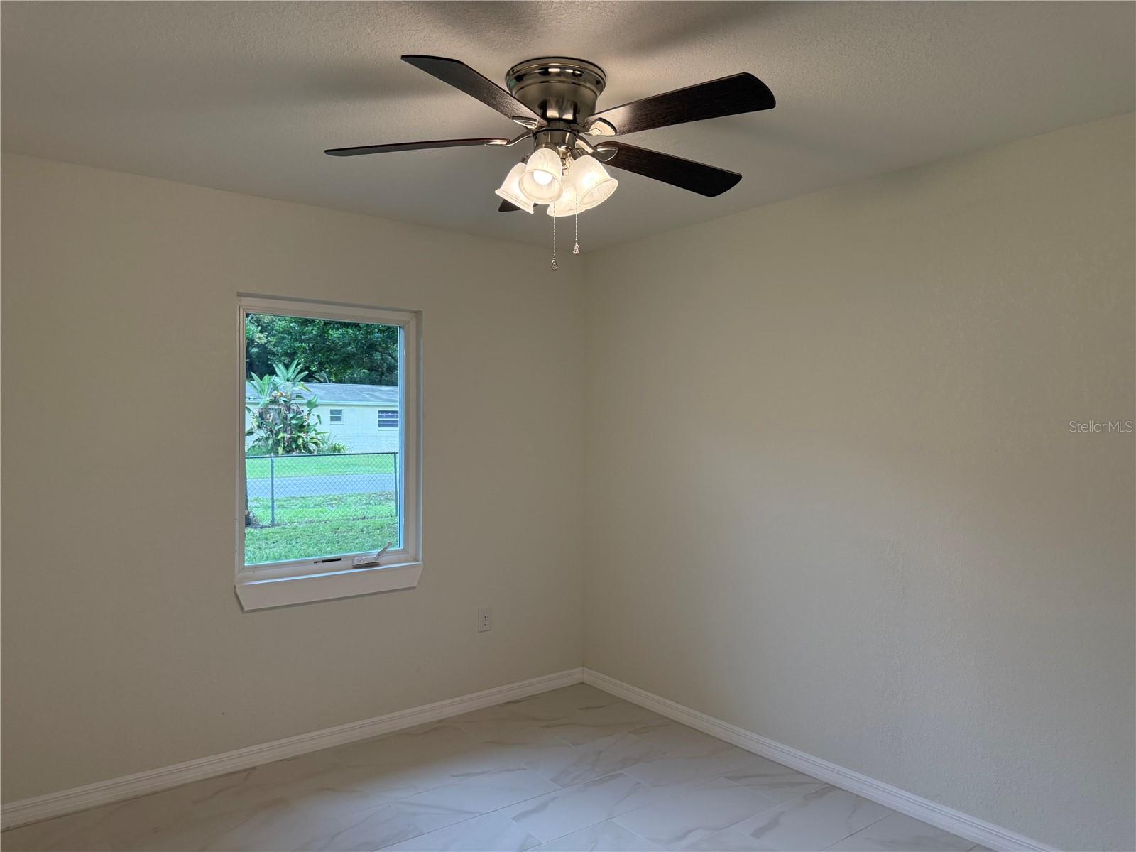 EASY ACRES - Residential