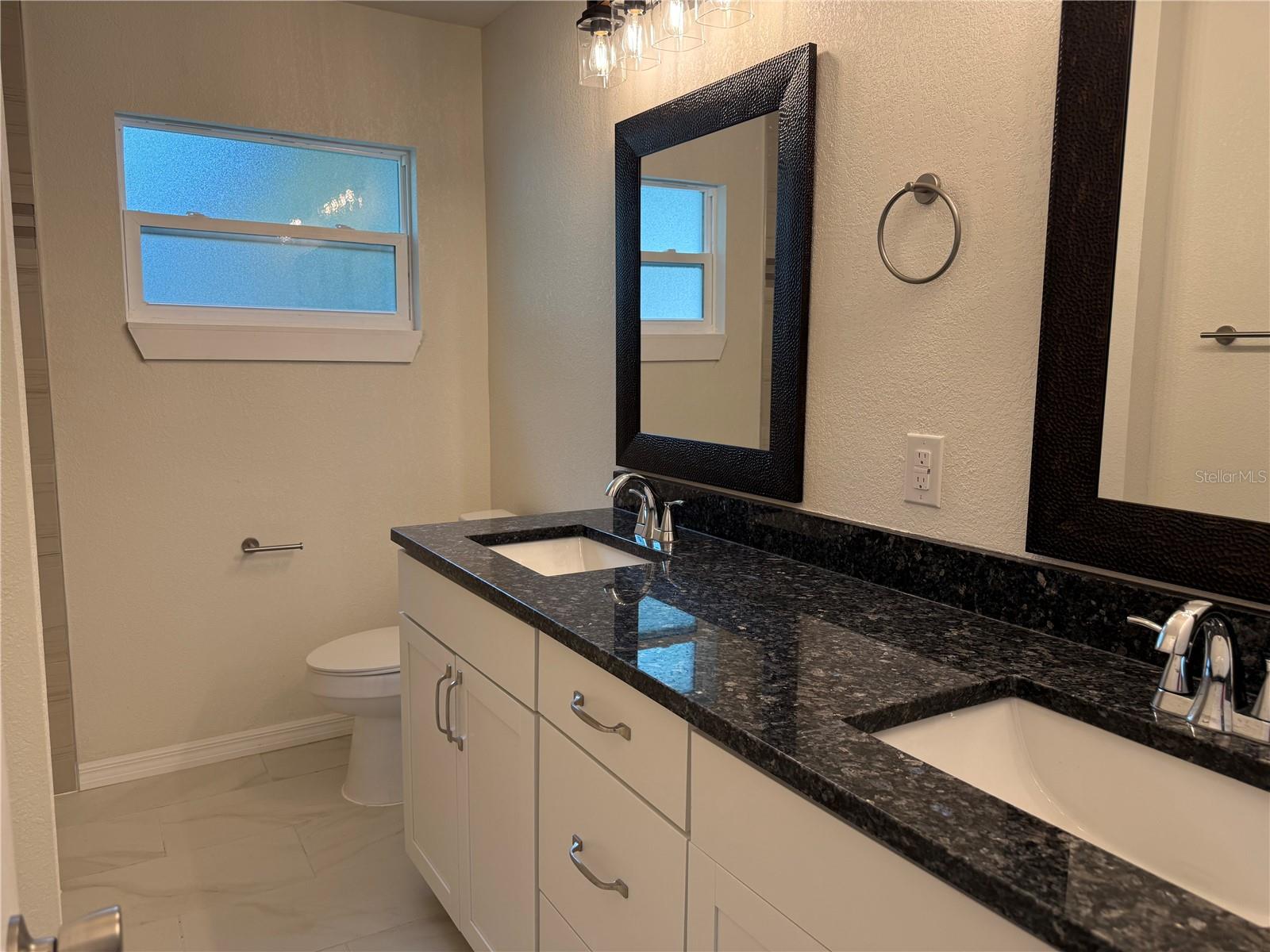 EASY ACRES - Residential