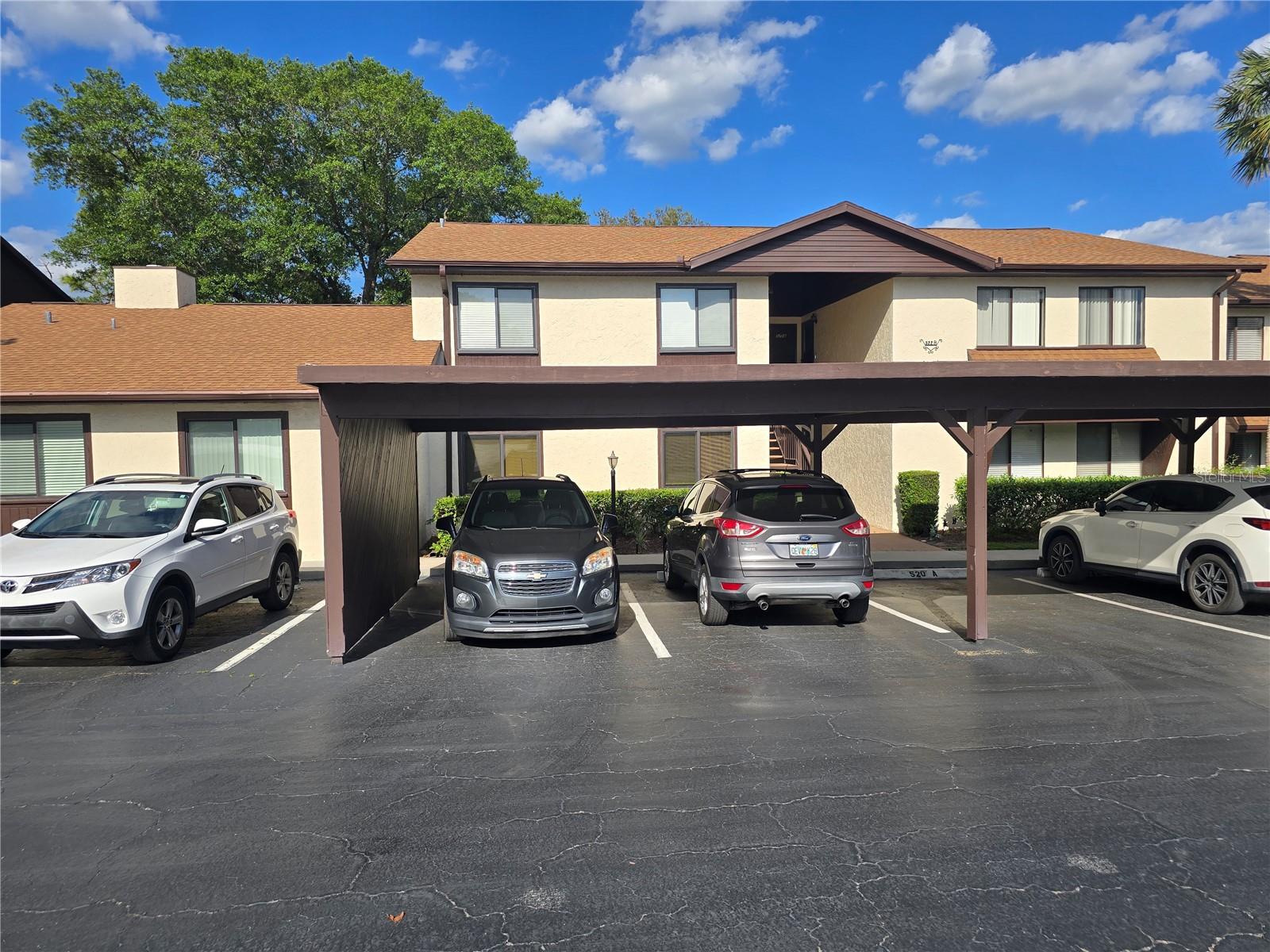 520 FAIRWAYS CIRCLE A