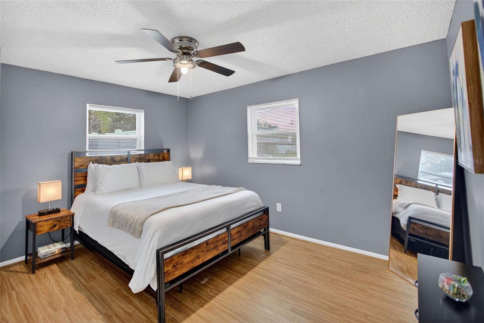 PARK VIEW ESTATES - Residential Lease