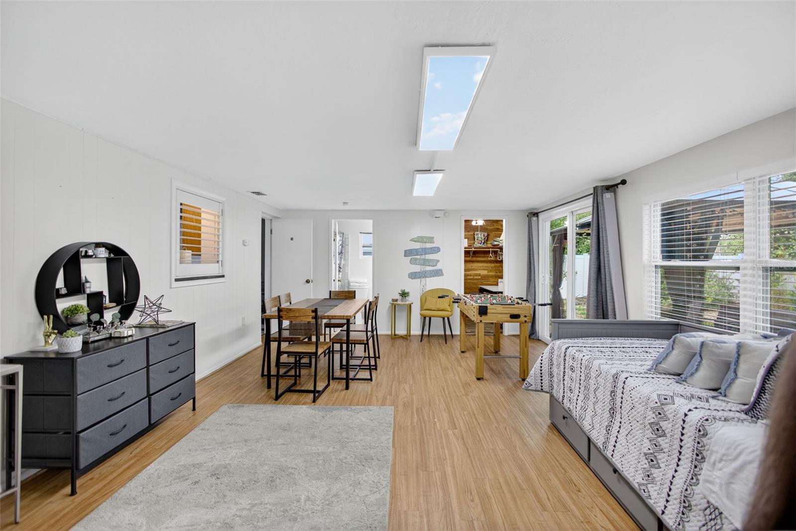 PARK VIEW ESTATES - Residential Lease