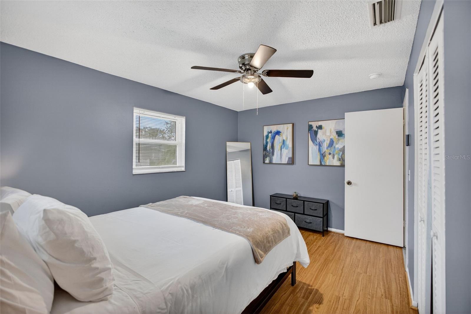 PARK VIEW ESTATES - Residential Lease