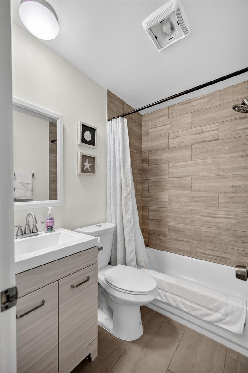 PARK VIEW ESTATES - Residential Lease