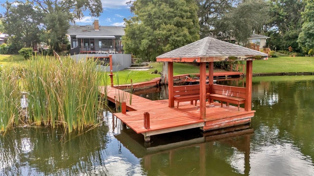 Photo of 952 N Heron Circle, Winter Haven, FL 33884 (MLS # L4957095)