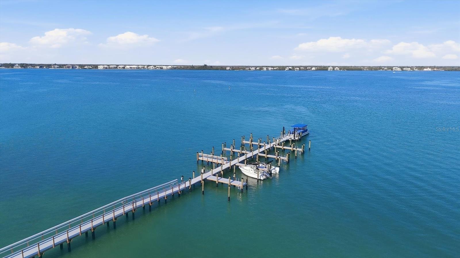 PLACIDA HARBOUR PH 04 BLDG 21 - Residential