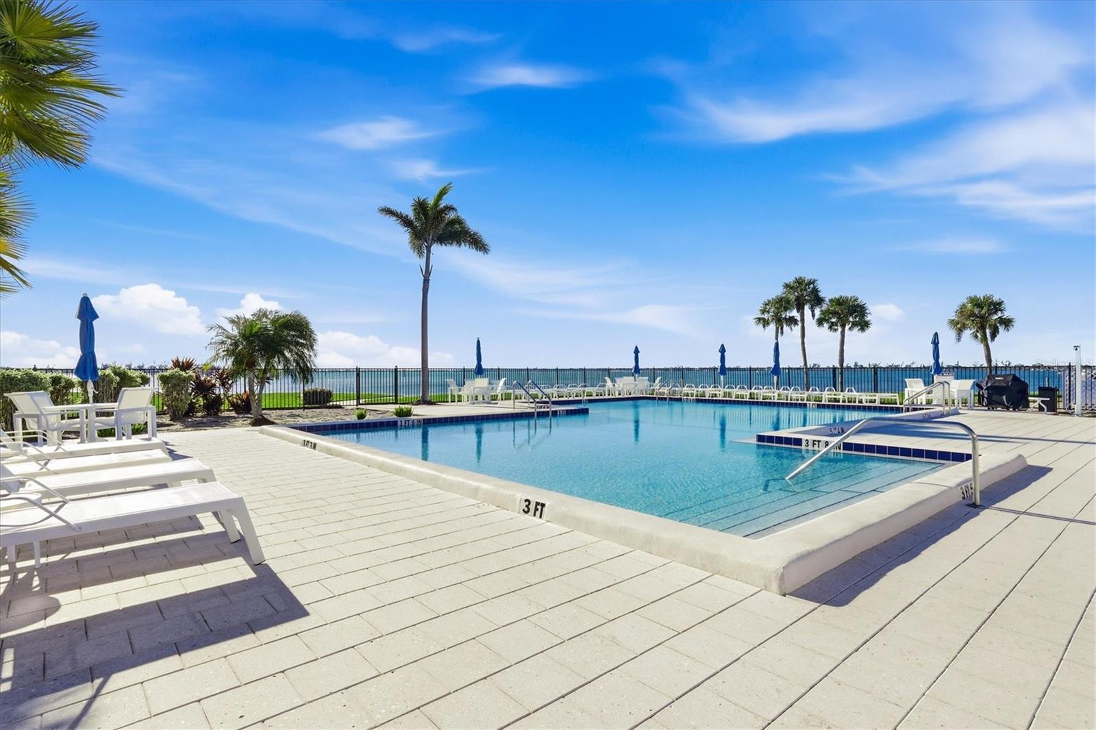 PLACIDA HARBOUR PH 04 BLDG 21 - Residential