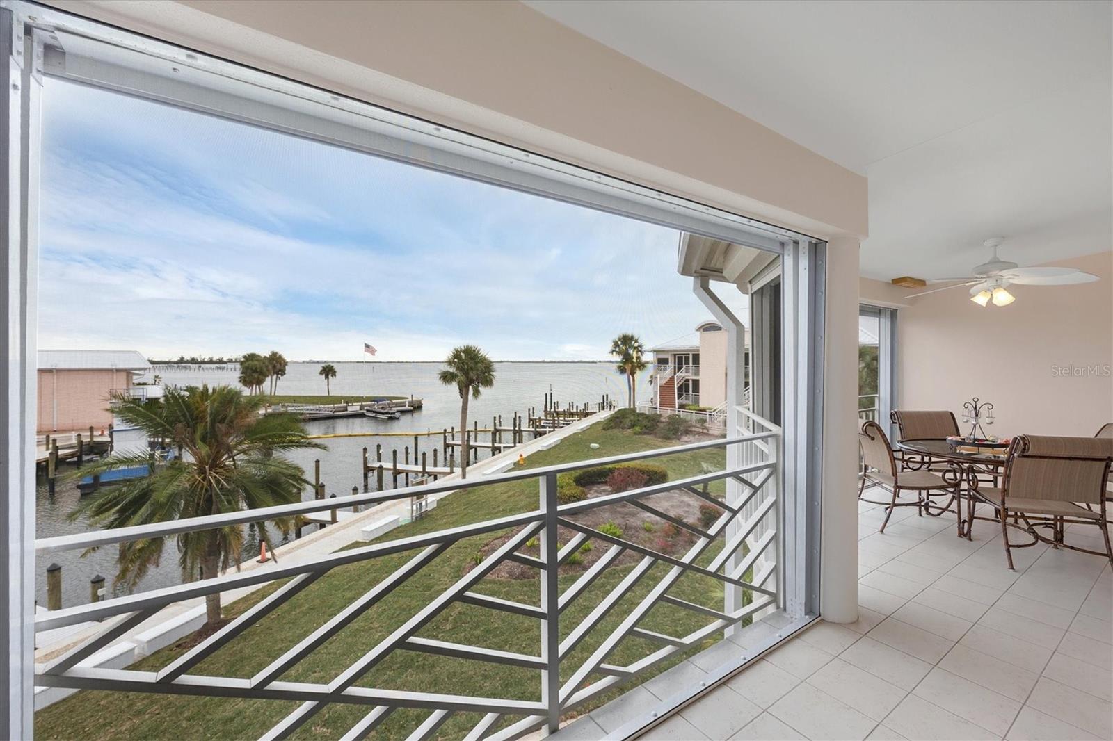 PLACIDA HARBOUR PH 04 BLDG 21 - Residential