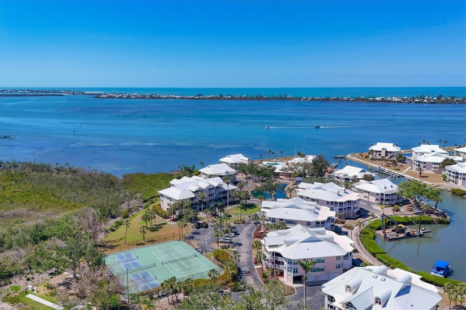 PLACIDA HARBOUR PH 04 BLDG 21 - Residential