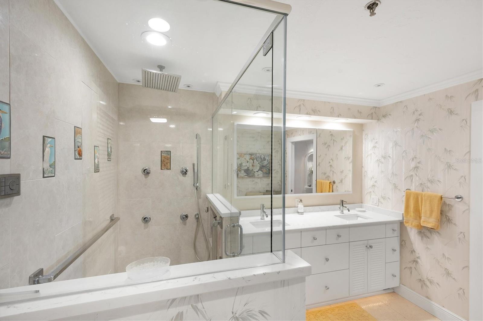 PLACIDA HARBOUR PH 04 BLDG 21 - Residential