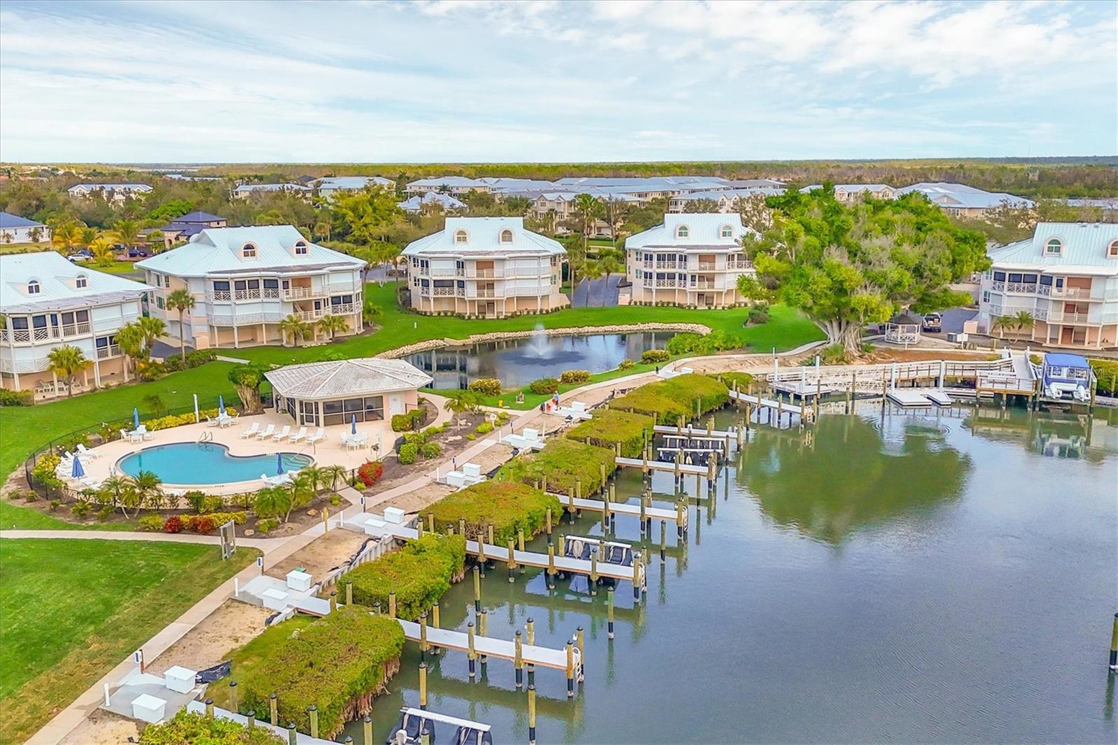 PLACIDA HARBOUR PH 04 BLDG 21 - Residential