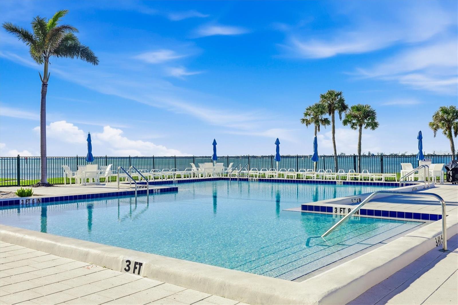 PLACIDA HARBOUR PH 04 BLDG 21 - Residential