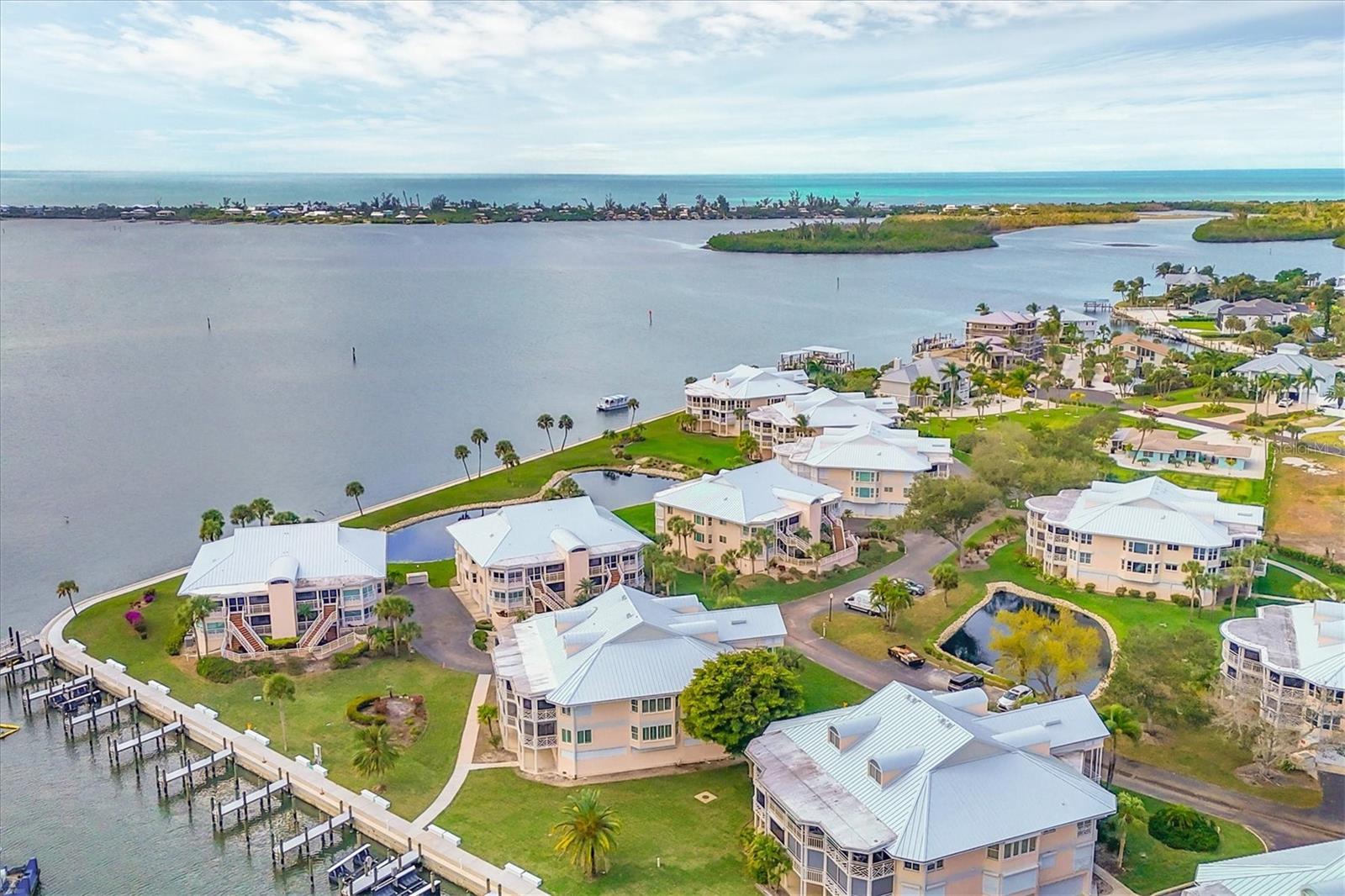 PLACIDA HARBOUR PH 04 BLDG 21 - Residential