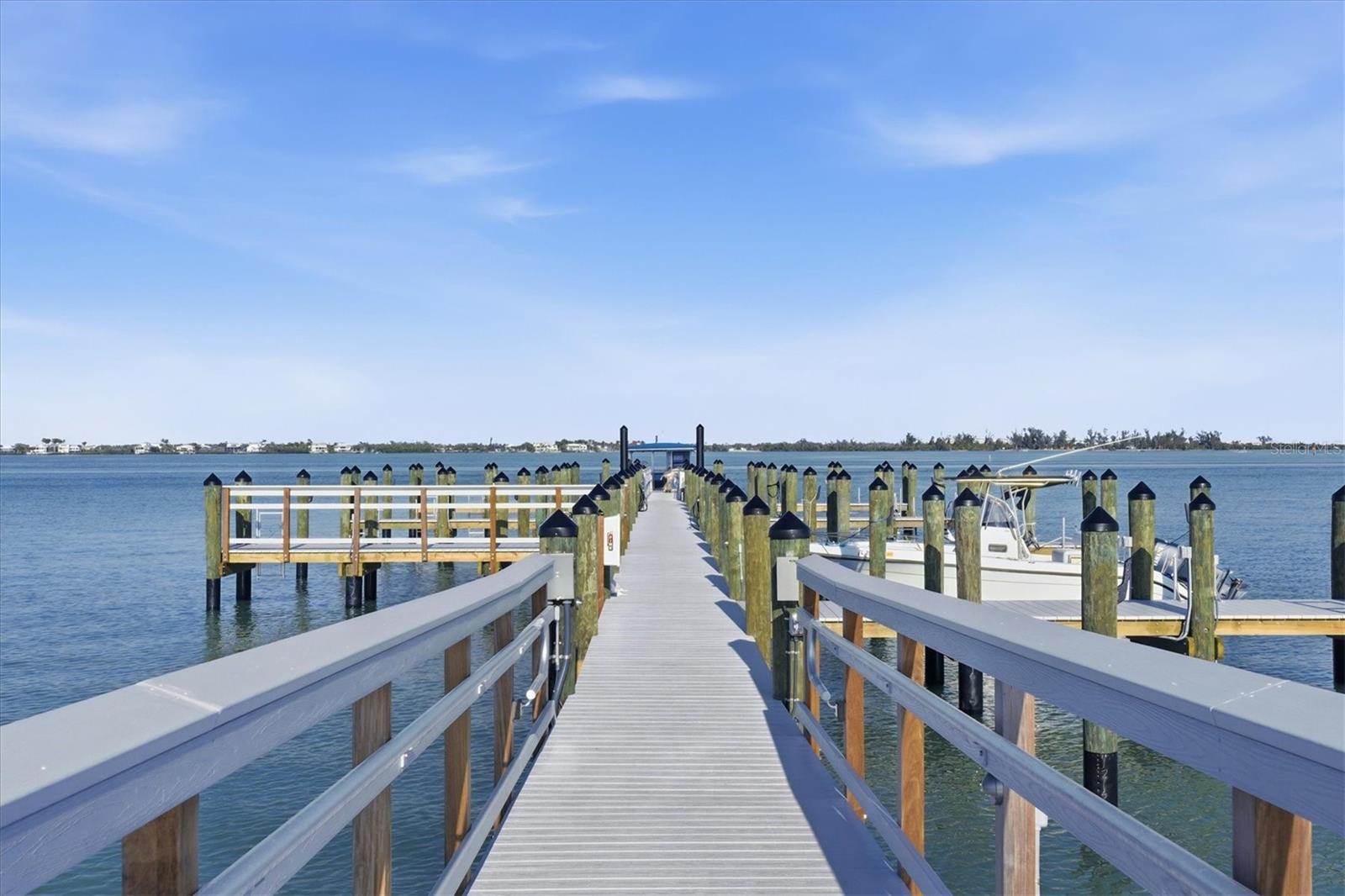 PLACIDA HARBOUR PH 04 BLDG 21 - Residential