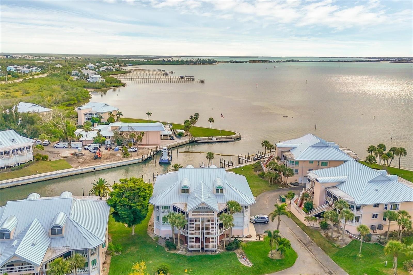 PLACIDA HARBOUR PH 04 BLDG 21 - Residential