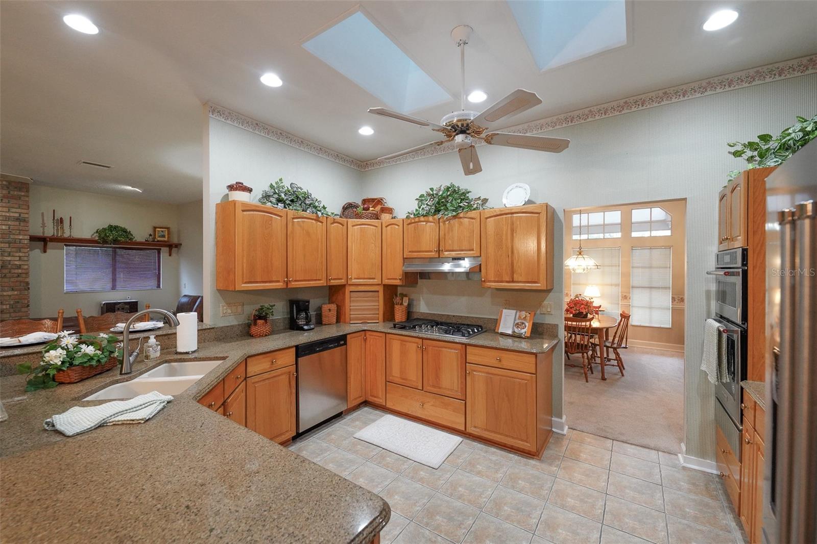 DRY CREEK ESTATES - Residential