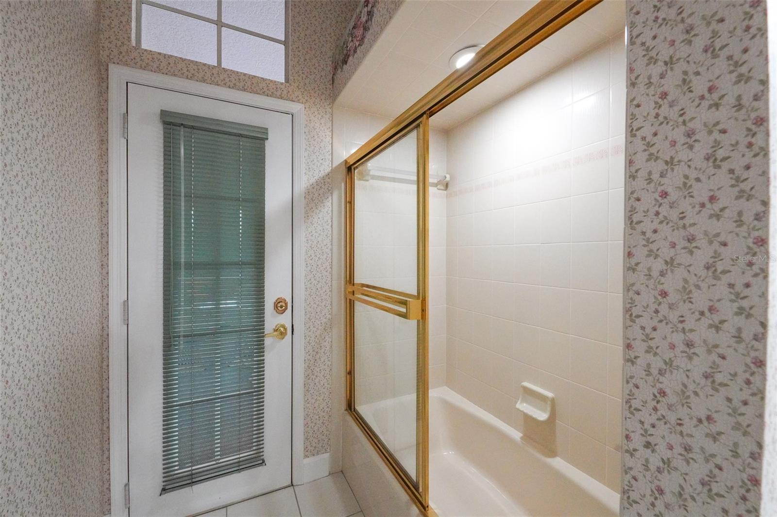 DRY CREEK ESTATES - Residential