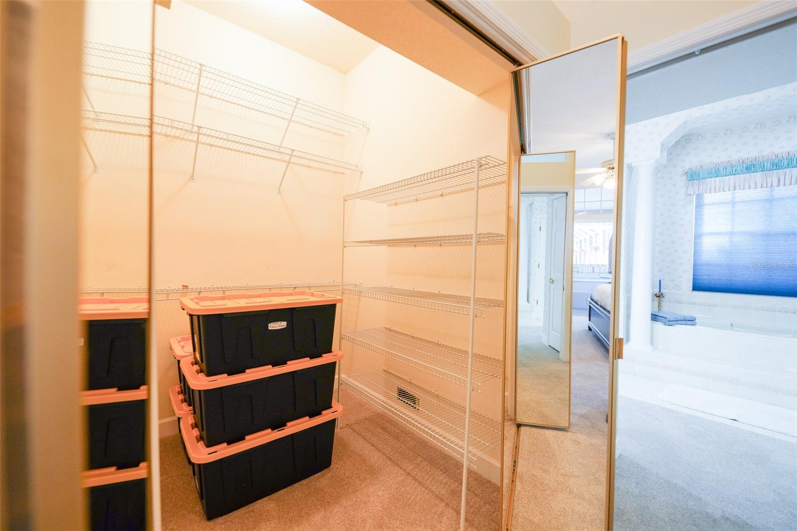 DRY CREEK ESTATES - Residential