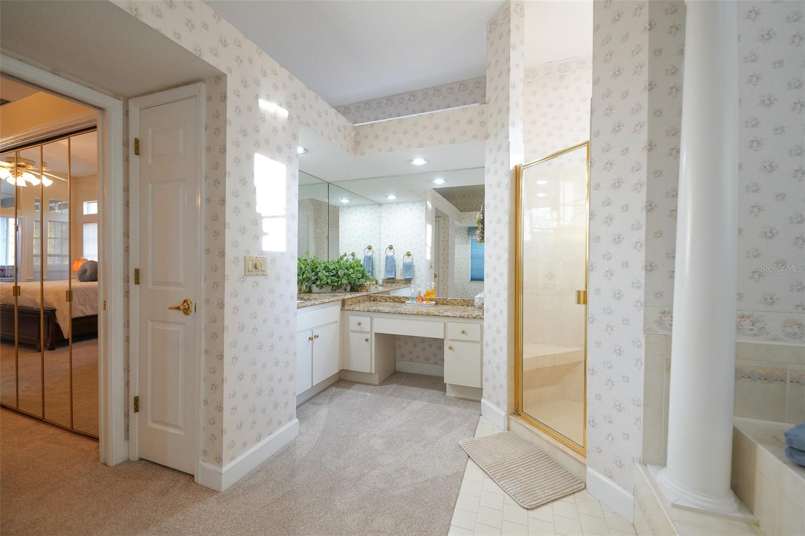 DRY CREEK ESTATES - Residential