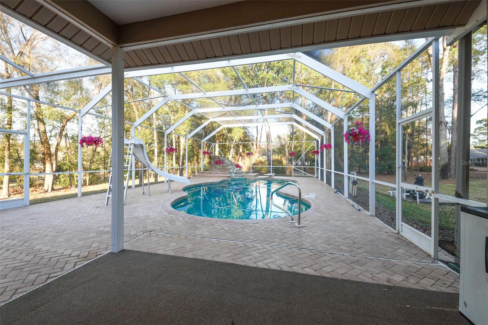 DRY CREEK ESTATES - Residential