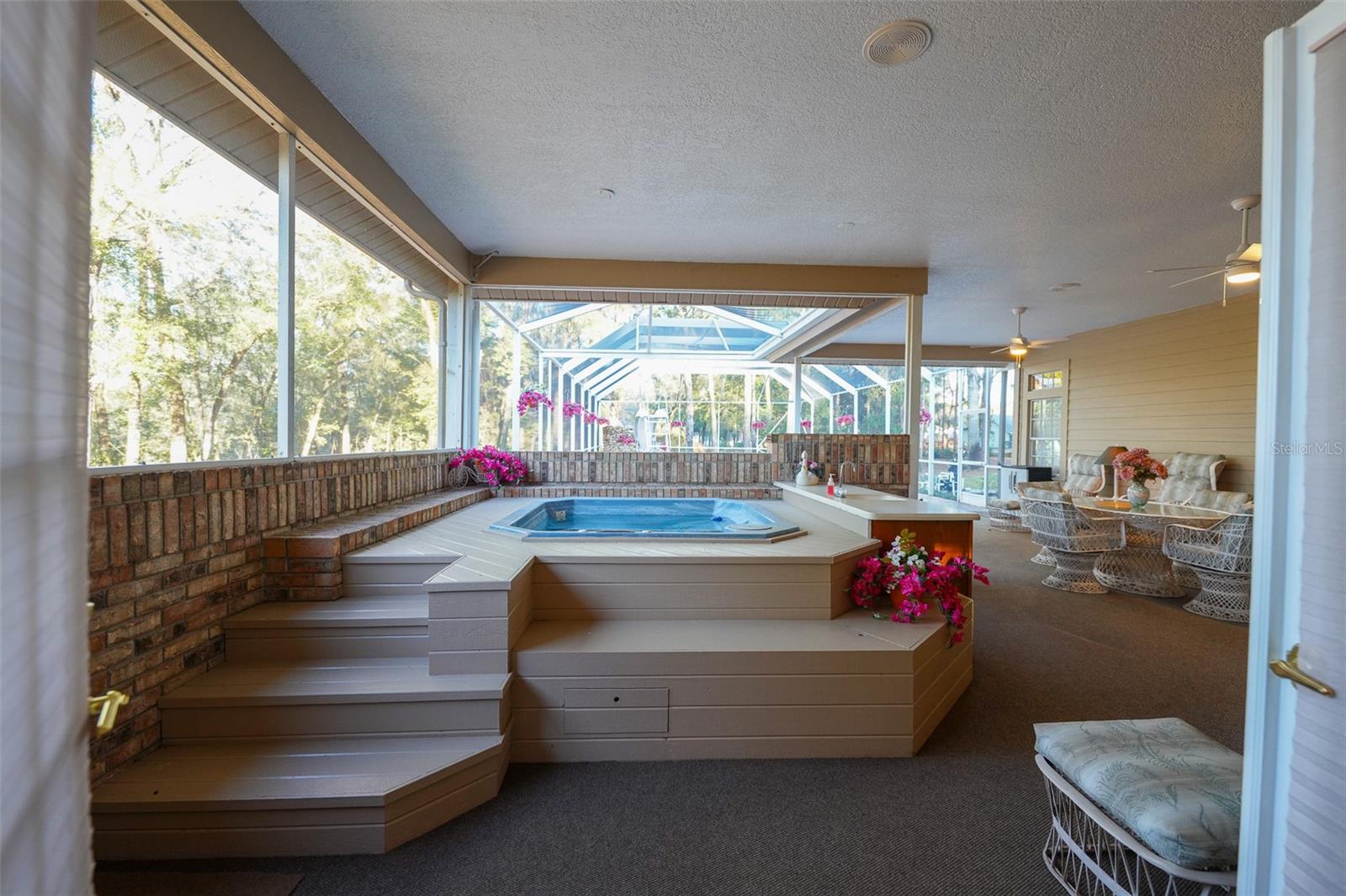 DRY CREEK ESTATES - Residential