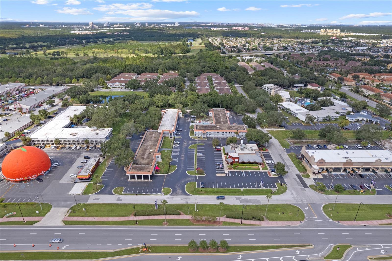 GREENPOINT ESSENTIAL HOTEL CONDO - Residential