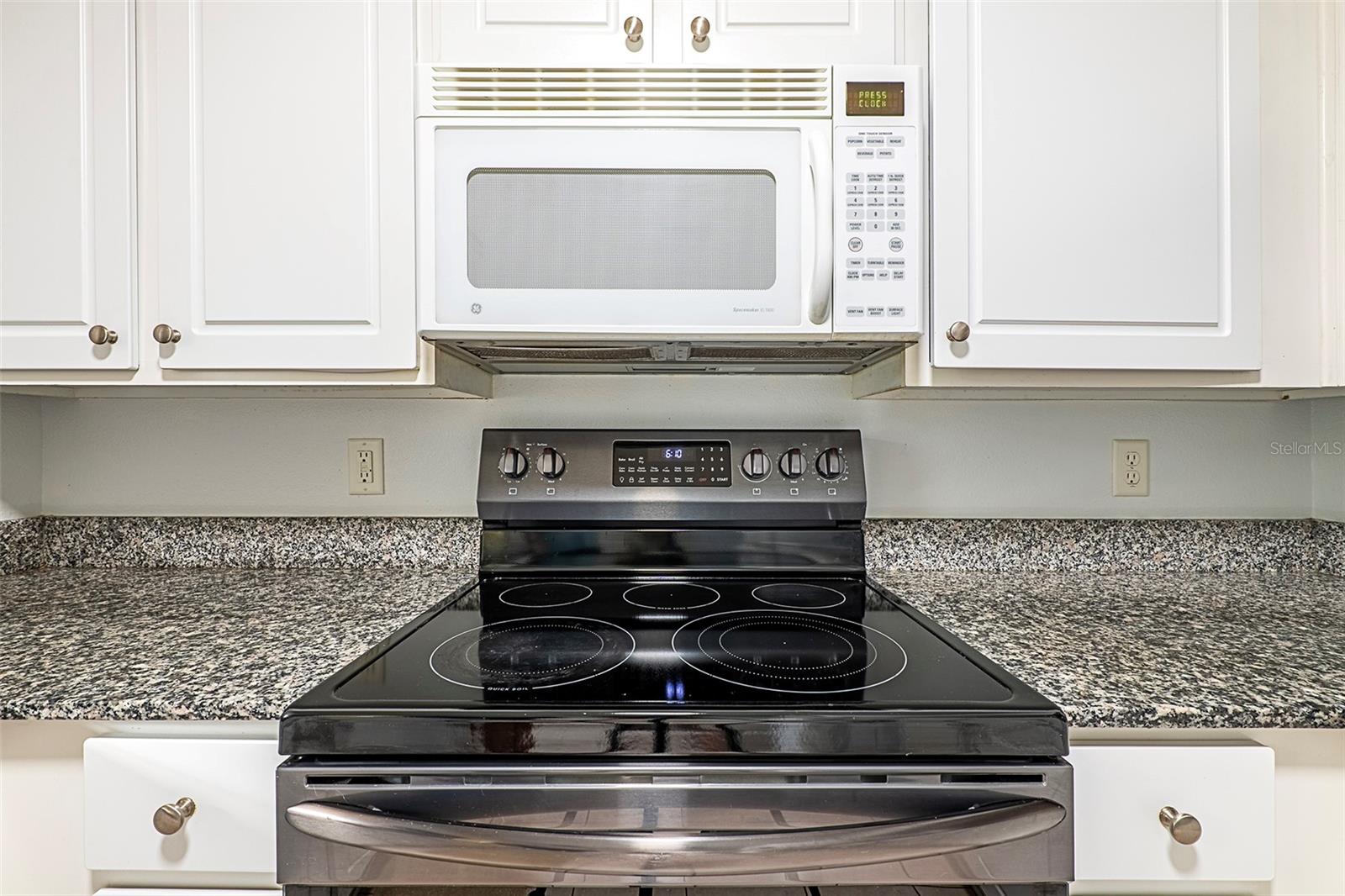 COQUINA KEY TWNHMS - Residential