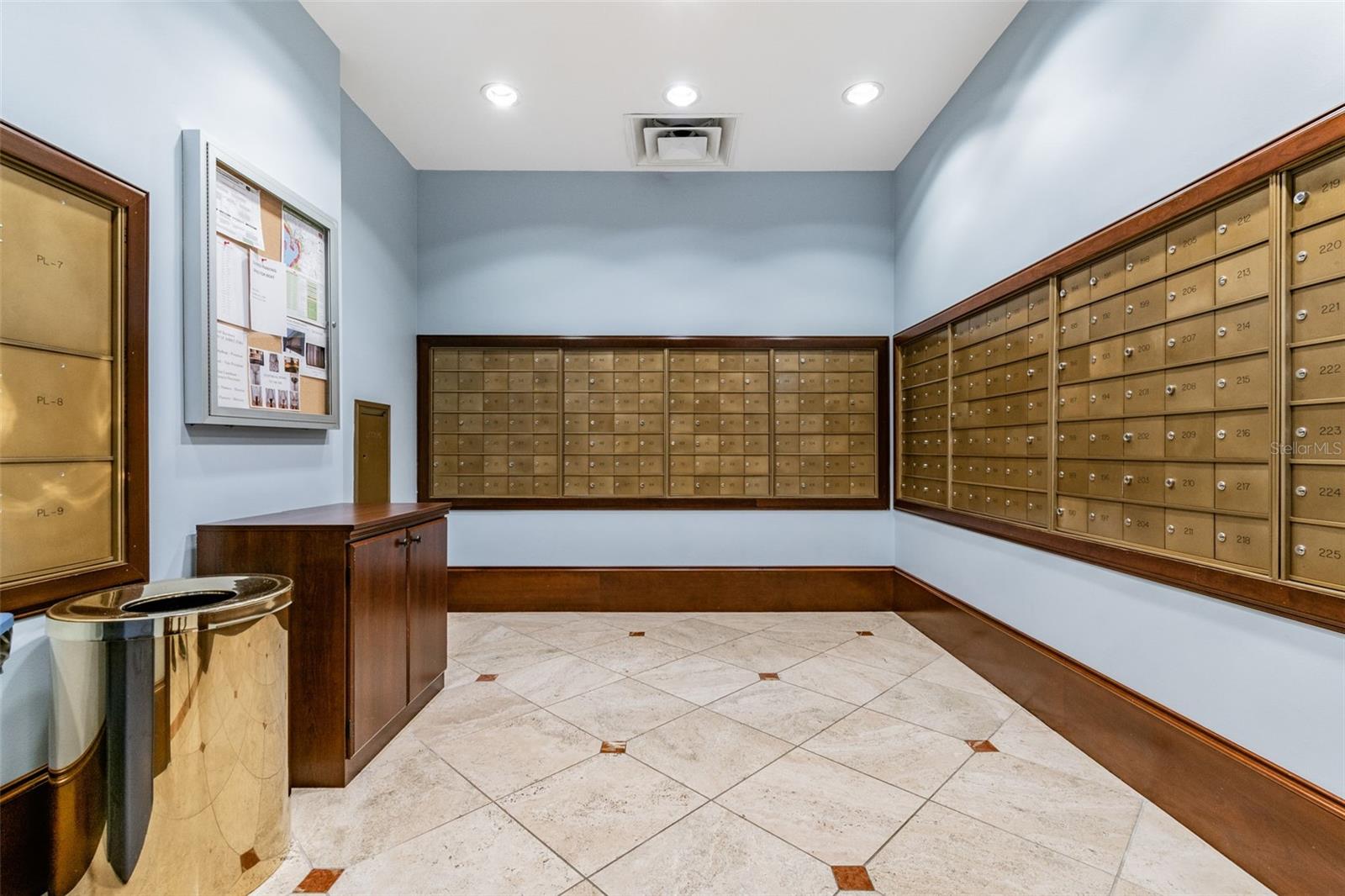 345 BAYSHORE A CONDO - Residential